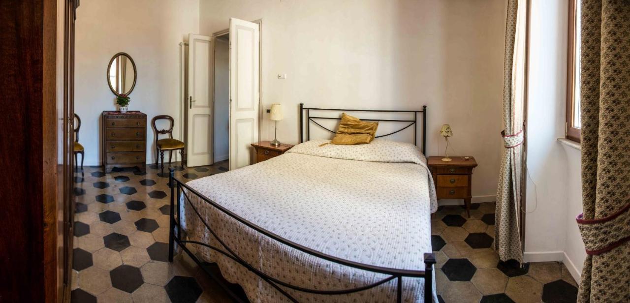 Sunny Apartment Navona Square Roma Exterior foto