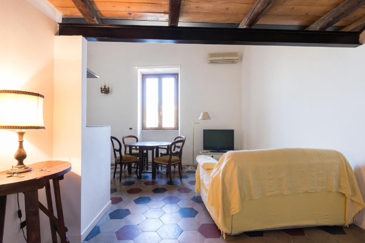Sunny Apartment Navona Square Roma Exterior foto